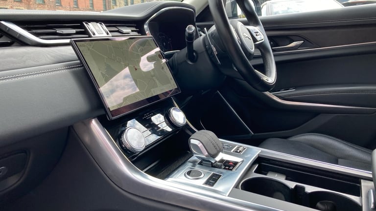 2021 Jaguar XF 2.0 D200 R-Dynamic SE 4dr Auto SALOON DIESEL Automatic