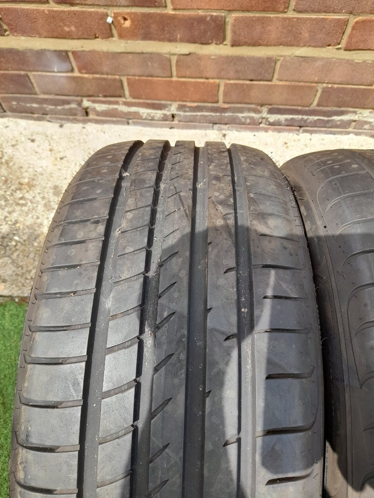 Pair of Pirelli Runflat  225 45 17 Tyres 8mm Tread in West London Area