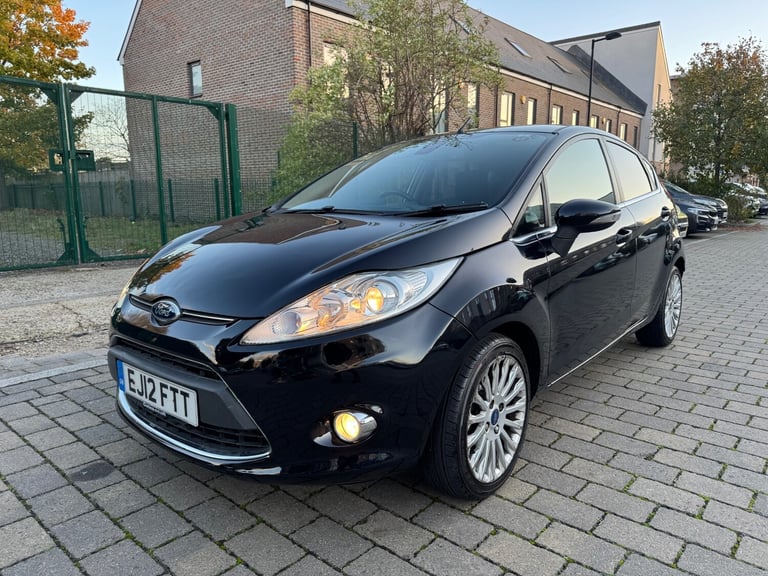 2012 Ford Fiesta 1.4 Titanium 5dr Auto HATCHBACK Petrol Automatic