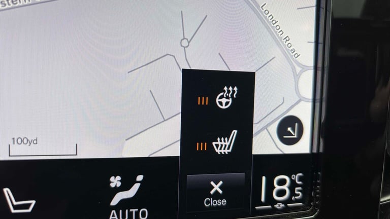  Volvo XC40 2.0 B4P Inscription 5dr AWD Auto Estate Petrol Automatic