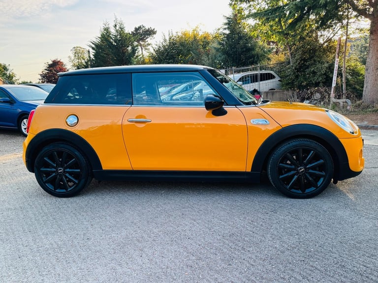 2018 MINI Hatch 2.0 Cooper SD Auto Euro 6 (s/s) 3dr HATCHBACK Diesel Automatic