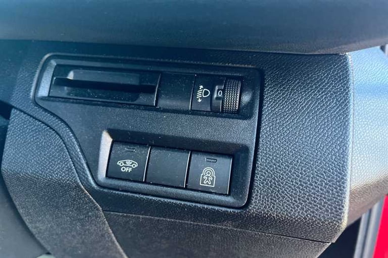 2019 Peugeot 3008 1.2 PureTech GPF Allure SUV 5dr Petrol EAT Euro 6 (s/s) (130 ps) SUV Petrol Aut...
