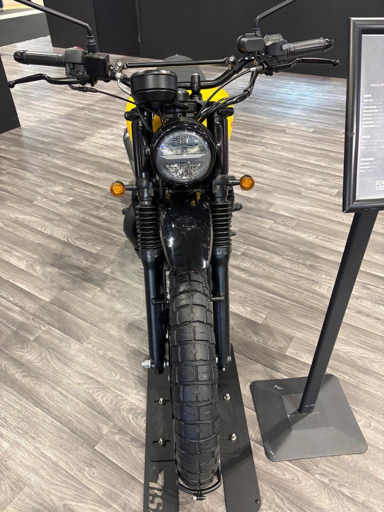 BSA Scrambler 650cc Classic Motorcycle Gold Star 