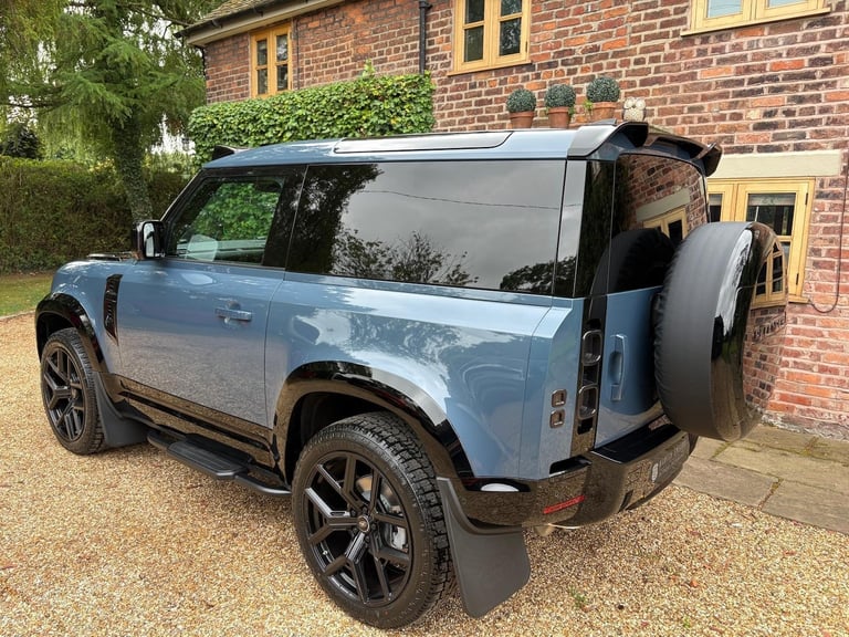 2025 Land Rover Defender 3.0 D250 Hard Top S Auto PANEL VAN Diesel Automatic
