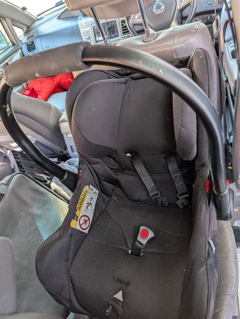 Ilkley bubba car seat and isofix base