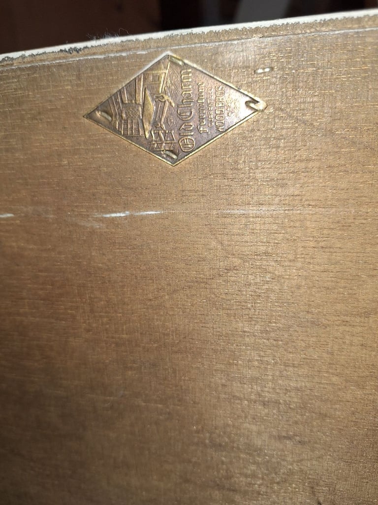 Oak Old Charm Furniture Shelving Unit