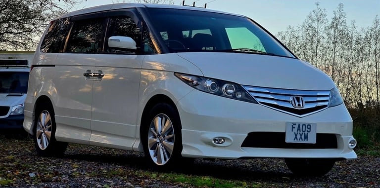 image for 2009 Honda Elysion Aero Prestige Edition 2.4 Auto 8 Seater MPV Dual Power Doors Ulez Free MPV Pet...