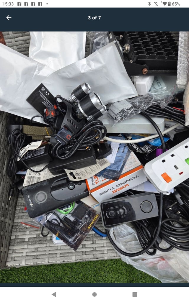 Huge joblot of all electrical items 90 percent work or new massive joblot good for car boot 