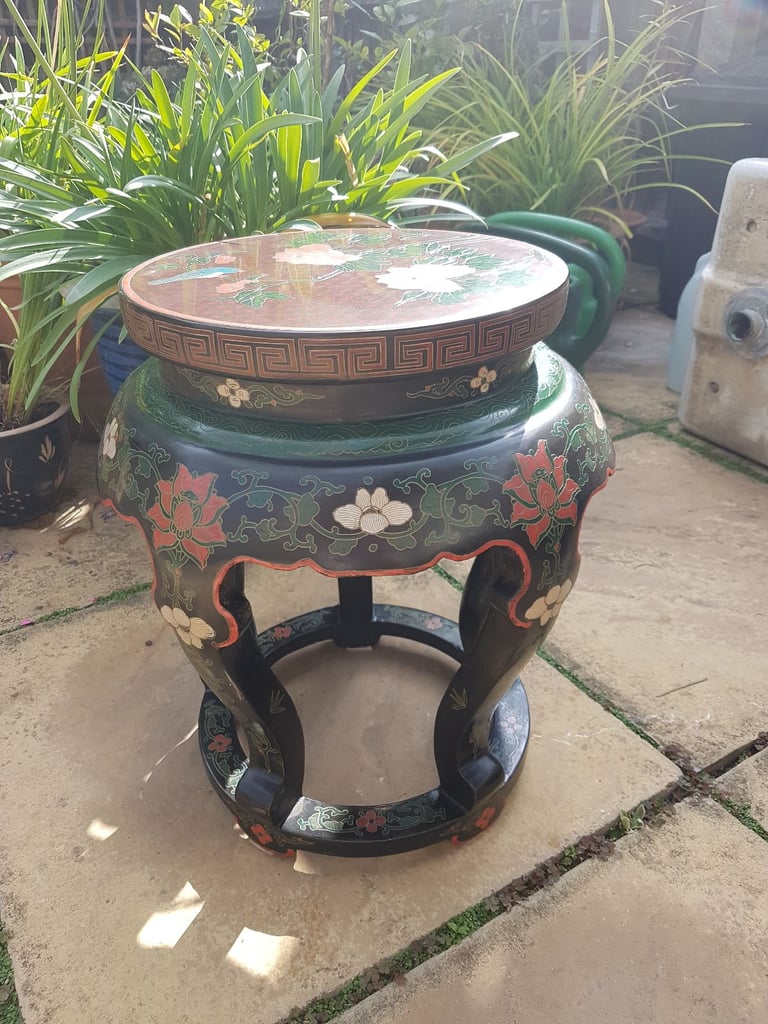Antique cloisonne garden stall