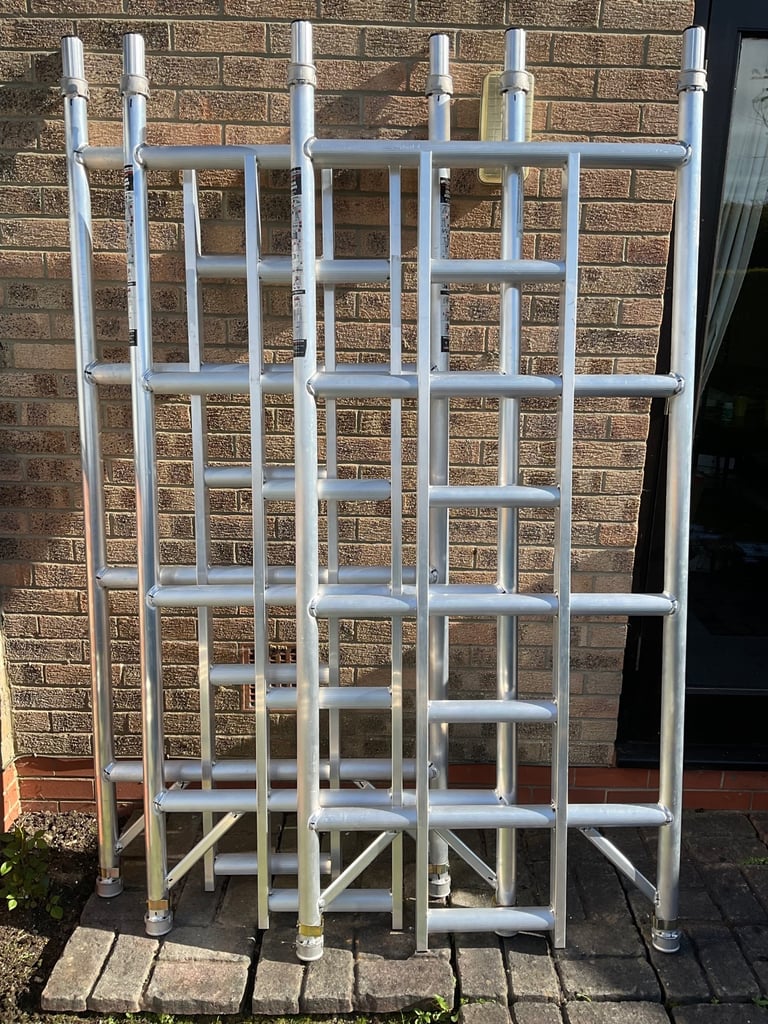 Aluminium Scaffold Frames x6