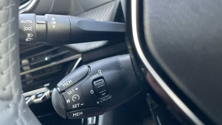2024 Peugeot 208 1.2 PureTech Allure Hatchback 5dr Petrol Manual Euro 6 (s/s) (100 ps) Hatchback ...