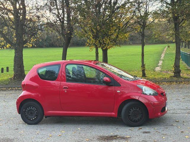 Toyota, AYGO, Hatchback, 2007, Manual, 998 (cc), 3 doors