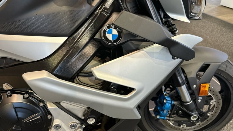 2025 BMW M3 M 1000 R M Comp Pack (25MY) SPORTS PETROL Manual