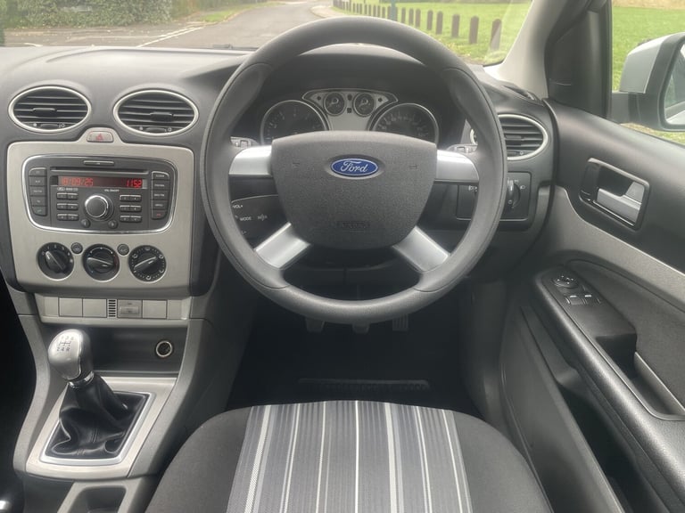 FORD FOCUS 1.6 Style 2010