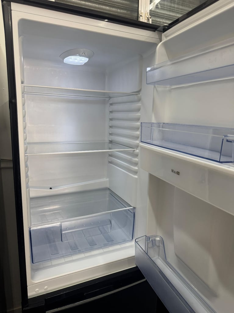 Swan SR15662B Fridge Freezer – 232L Capacity – Free Delivery Within 24hr