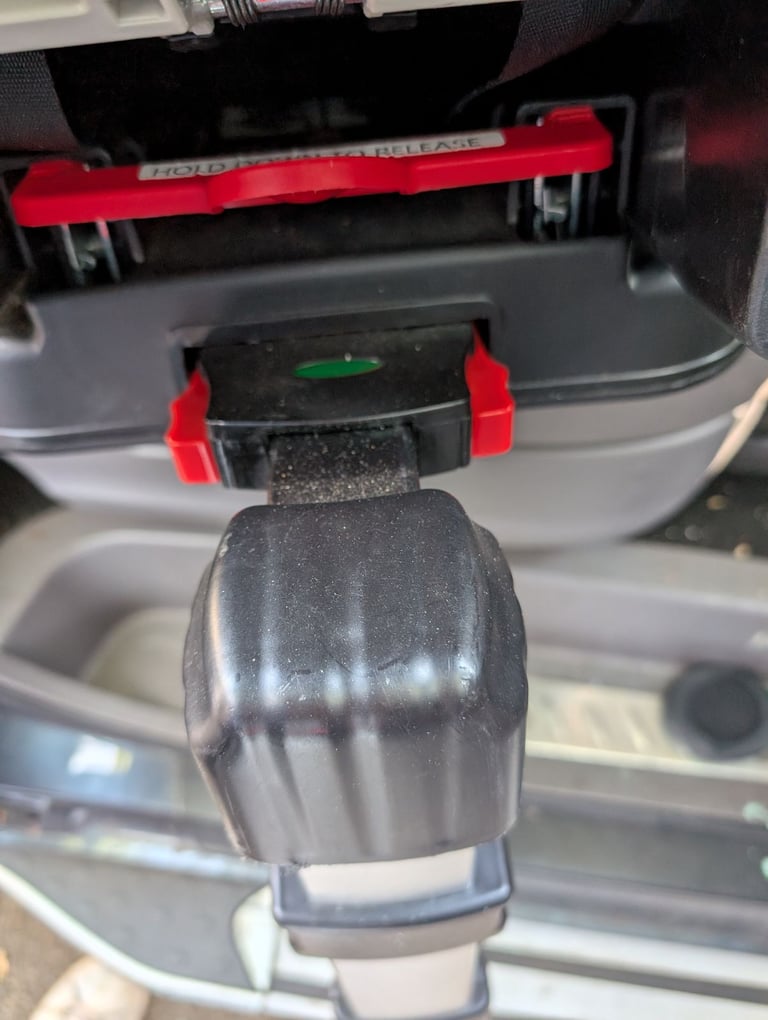 Ilkley bubba car seat and isofix base