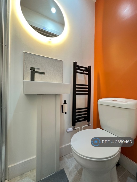 1 bedroom in Hereford Walk, Basildon, SS14 (#2650460)