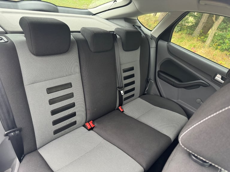 2010 Ford Focus 1.6 TDCi Zetec S 5dr [110] [DPF] HATCHBACK Diesel Manual