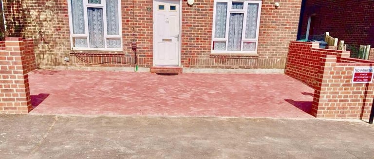 2 Bedrooms Ground Floor 