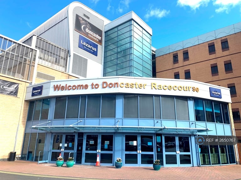 1 bedroom flat in Rosso Close, Doncaster, DN4 (1 bed) (#2650767)