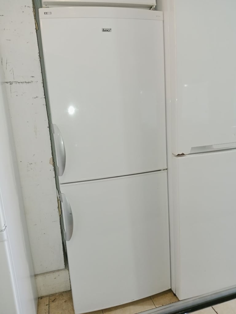 image for LEC fridge freezer 