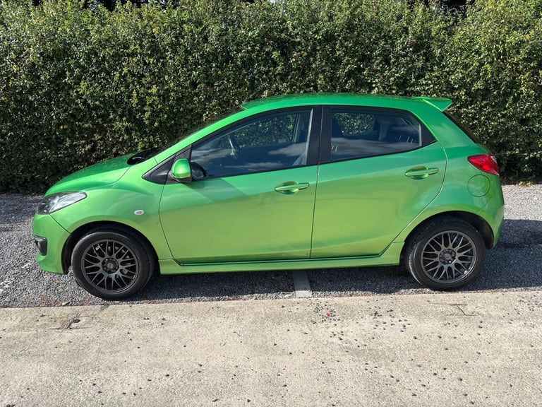 2009 Mazda Mazda2 1.5 Sport 5dr HATCHBACK Petrol Manual - Image 10