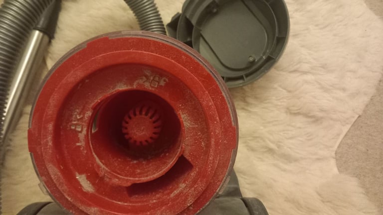 Free Vax Power Review - working but part missing 