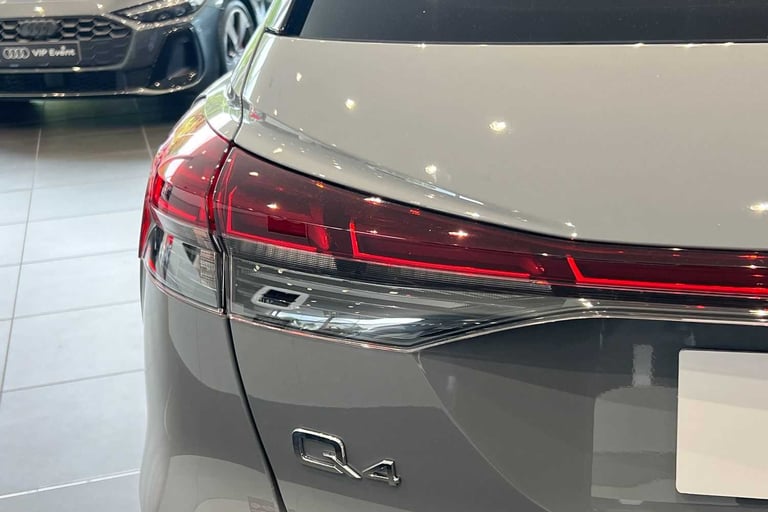 2025 Audi Q4 e-tron 250kW 55 Quattro 82kWh S Line 5dr Auto [Leather] SUV Electric Automatic