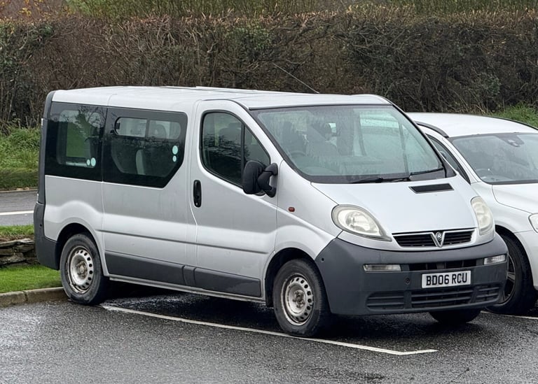 Vauxhall Vivaro 1.9Dti 9 SEATER MINIBUS