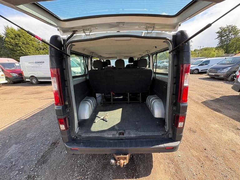 2016 Vauxhall Vivaro 2900 1.6CDTI BiTurbo 120PS ecoFLEX H1 Combi 9 Seat MPV DIESEL Manual