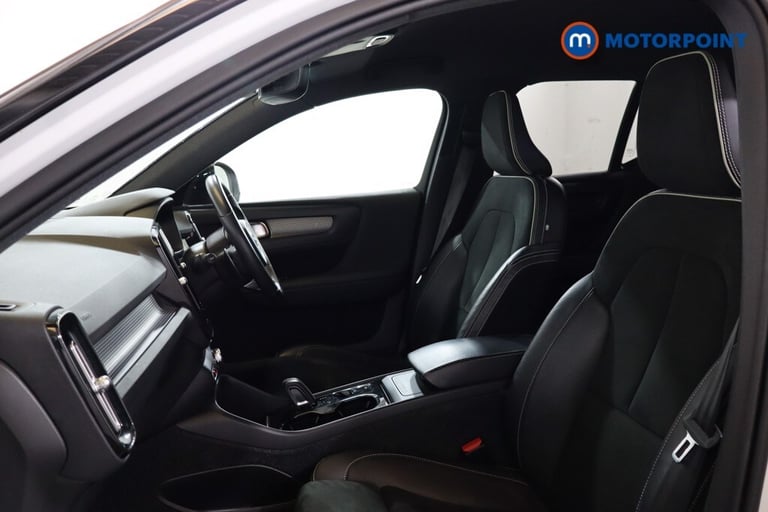 2020 Volvo XC40 2.0 T4 R DESIGN 5dr AWD Geartronic ESTATE PETROL Automatic