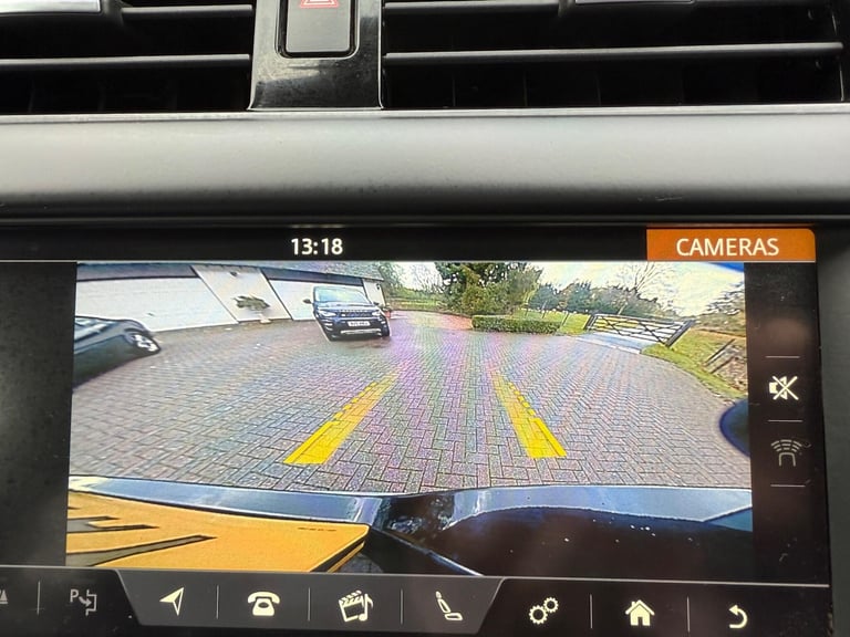 2020 Land Rover Discovery 3.0 SD6 Landmark Edition 5dr Auto ESTATE DIESEL Automatic