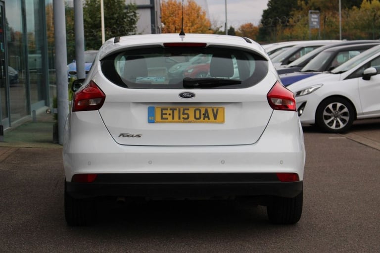 2015 15 FORD FOCUS 1.6 TDCI ZETEC HATCHBACK 5DR DIESEL MANUAL EURO 5 (S/S) (115 