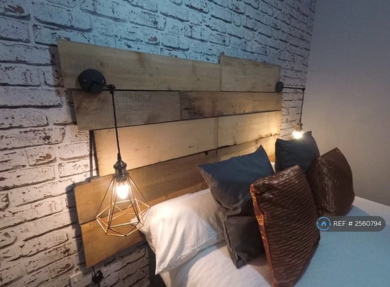 1 bedroom in Priory Road, Featherstone, Pontefract, WF7 (#2560794)