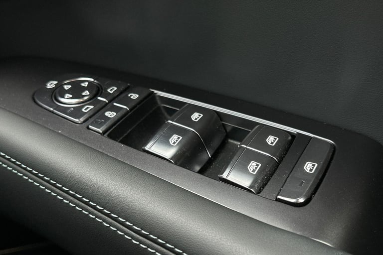 2025 BYD Sealion 7 91.3kWh Excellence Auto AWD 5dr MPV Electric Automatic