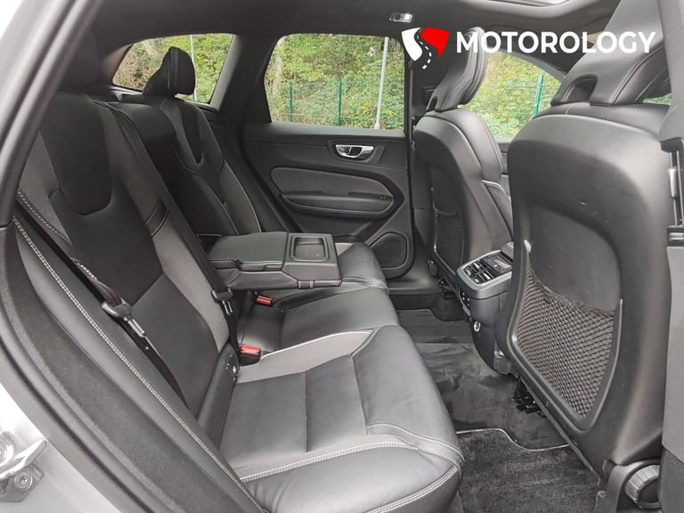 2020 Volvo XC60 2.0 B4 MHEV R-Design SUV 5dr Diesel Hybrid Auto AWD Euro 6 (s/s) (197 ps) SUV Hyb...