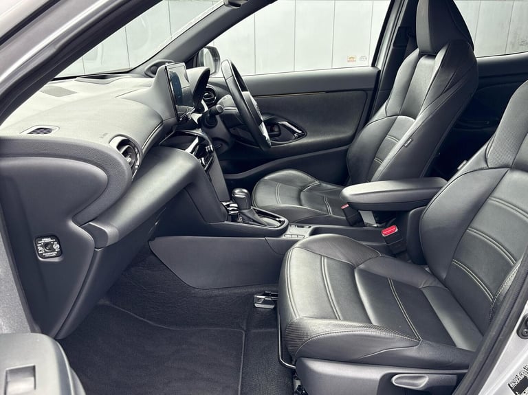 2022 Toyota Yaris 1.5 Hybrid Premiere Edition 5dr CVT Estate Hybrid Automatic