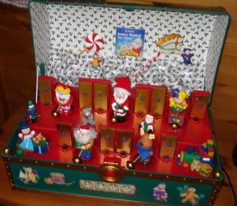 FREE... SANTA'S TOY CHEST. NOT WORKING