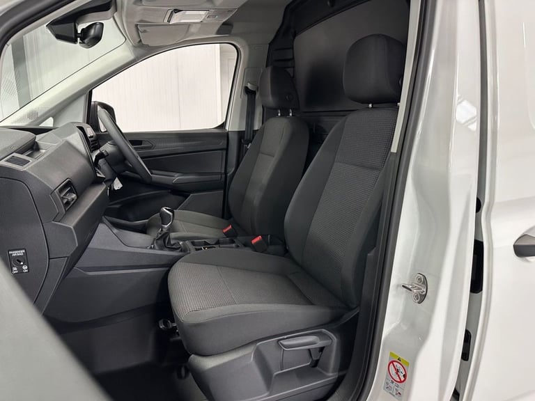 2024 74 VOLKSWAGEN CADDY MAXI 2.0 TDI C20 COMMERCE PANEL VAN 6DR DIESEL MANUAL L