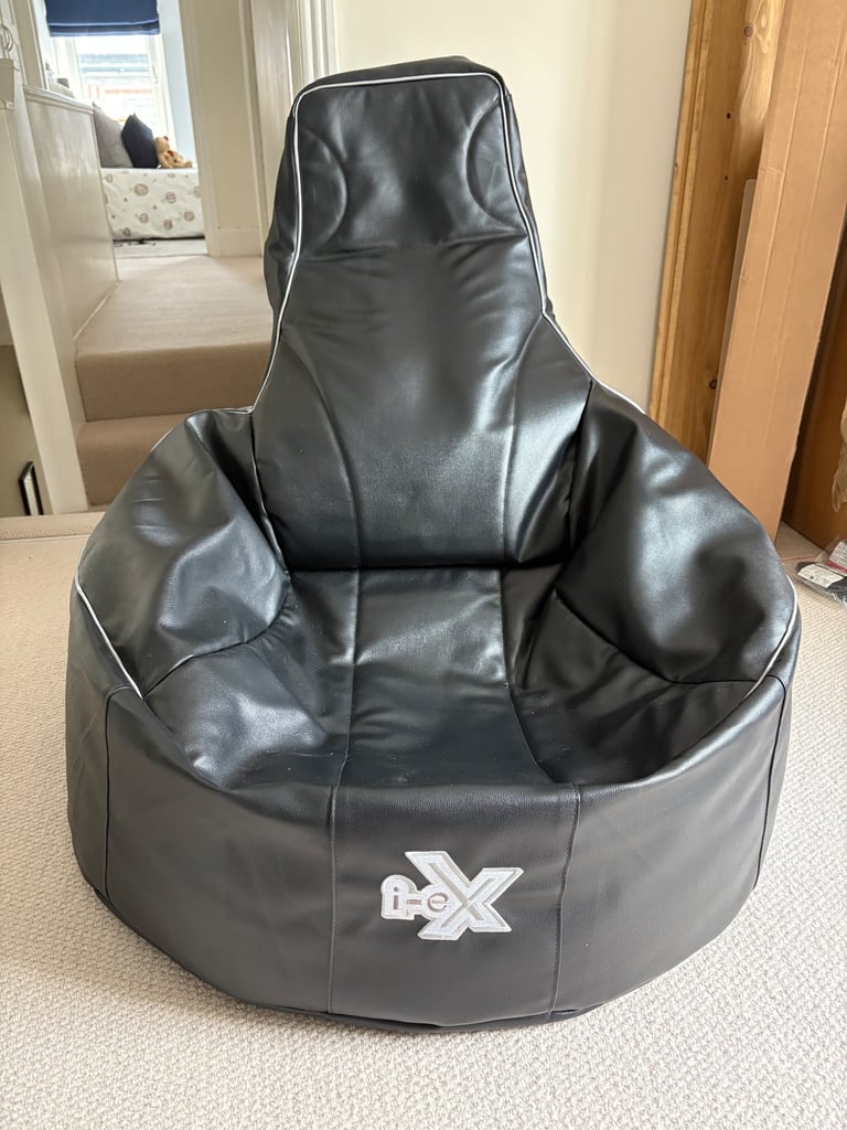 Leather gaming chair 