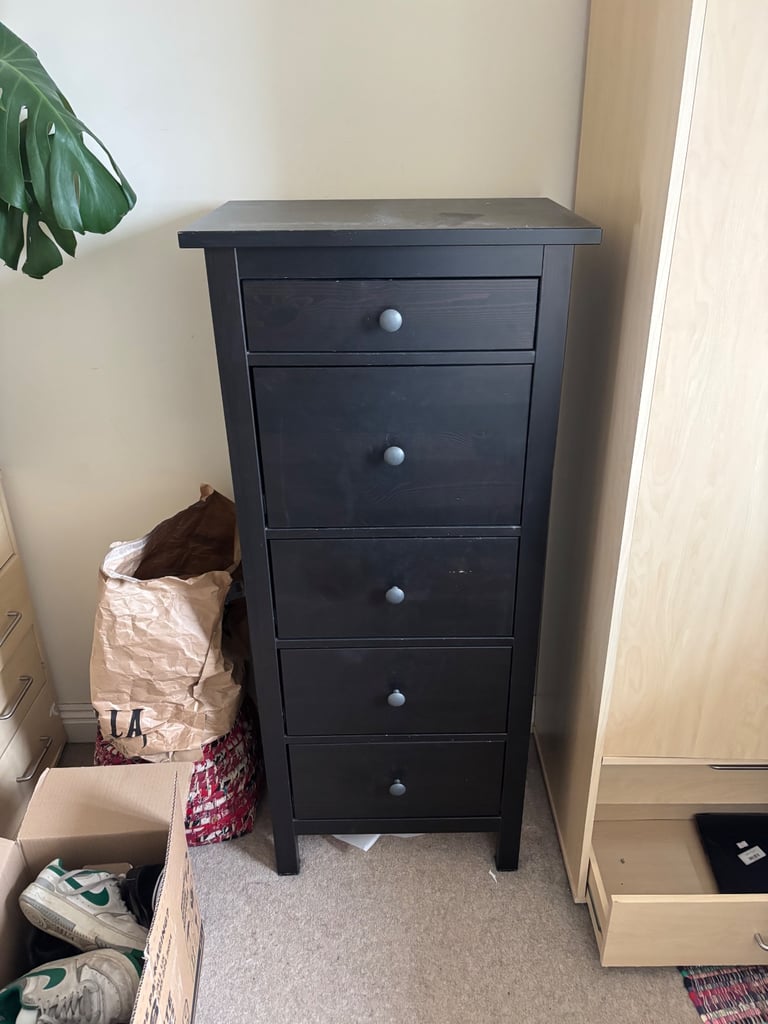 IKEA Hemnes chest of drawers 