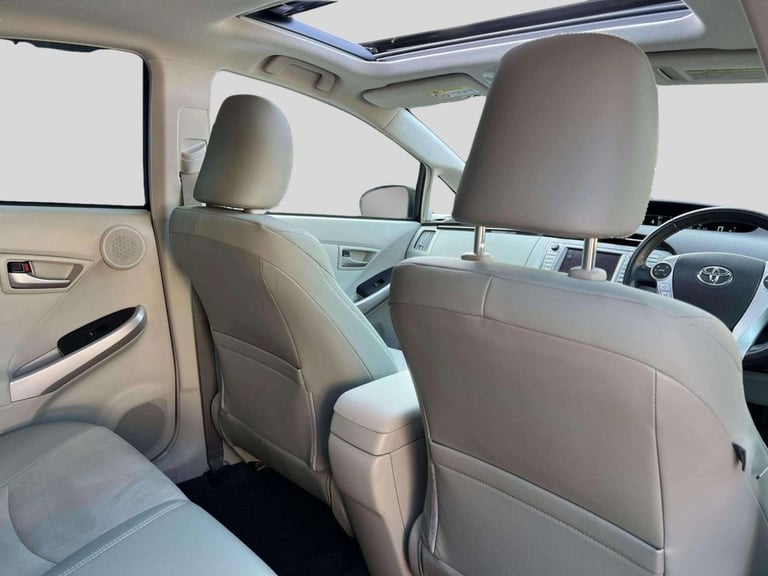 2013 Toyota Prius  1.8 VVT-h T Spirit CVT Euro 5 (s/s) 5dr Hatchback HYBRID ELECTRIC Automatic