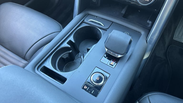 2021 Land Rover Discovery 3.0 D300 R-Dynamic HSE 5dr Auto Diesel Station Wagon Station Wagon Dies...
