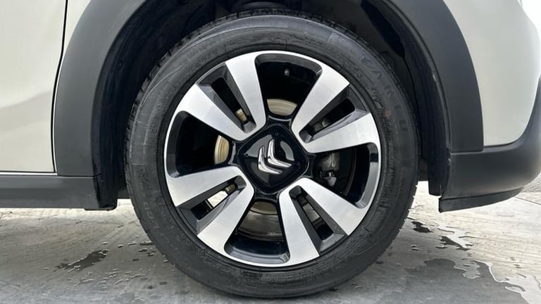 2024 Citroen C3 1.2 PureTech PLUS Hatchback 5dr Petrol Manual Euro 6 (s/s) (83 ps) Manual Hatchba...