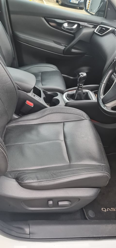 Nissan Qashqai Tekna (2014) 1.6 dCi Tekna SUV 5dr Diesel 109k Warranted Miles