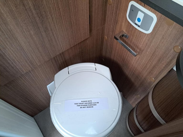 2020 Bailey Unicorn Cadiz Black Edition