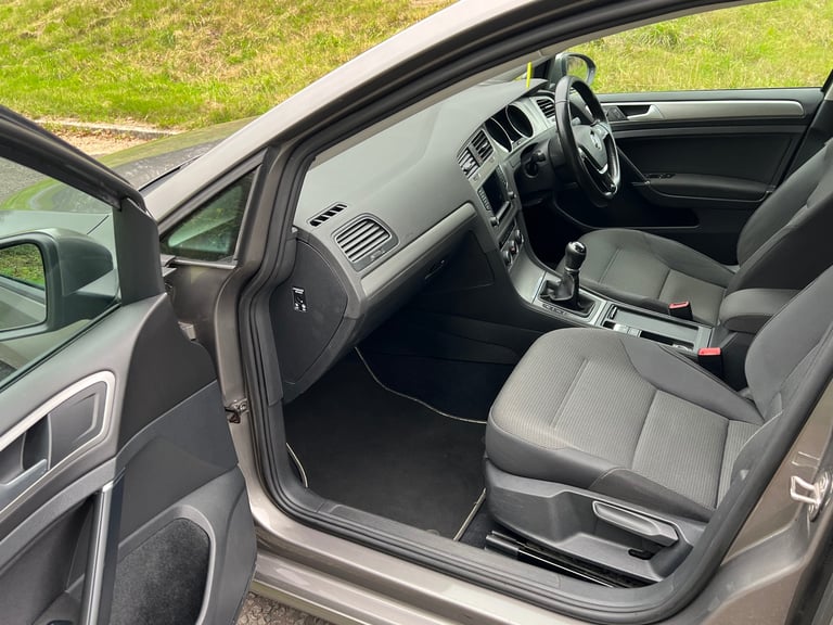Volkswagen, GOLF, Hatchback, 2016, Manual, 1598 (cc), 5 doors