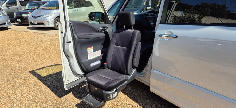 Nissan Serena Highway Star, !! WELCAB !! 2012, 2.0 Litre, 62,788 Miles Automatic