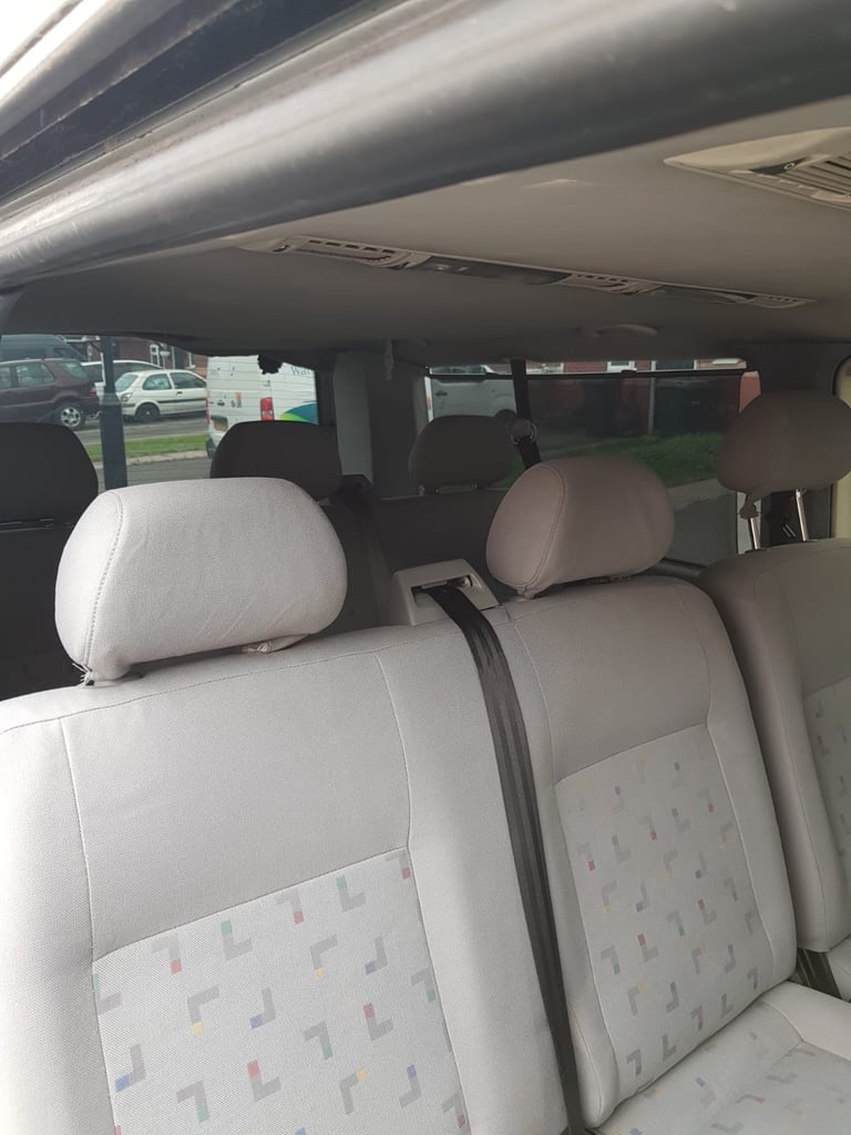 Volkswagen, TRANSPORTER SHUTTLE, Minibus, 2004, Automatic, 2460 (cc)
