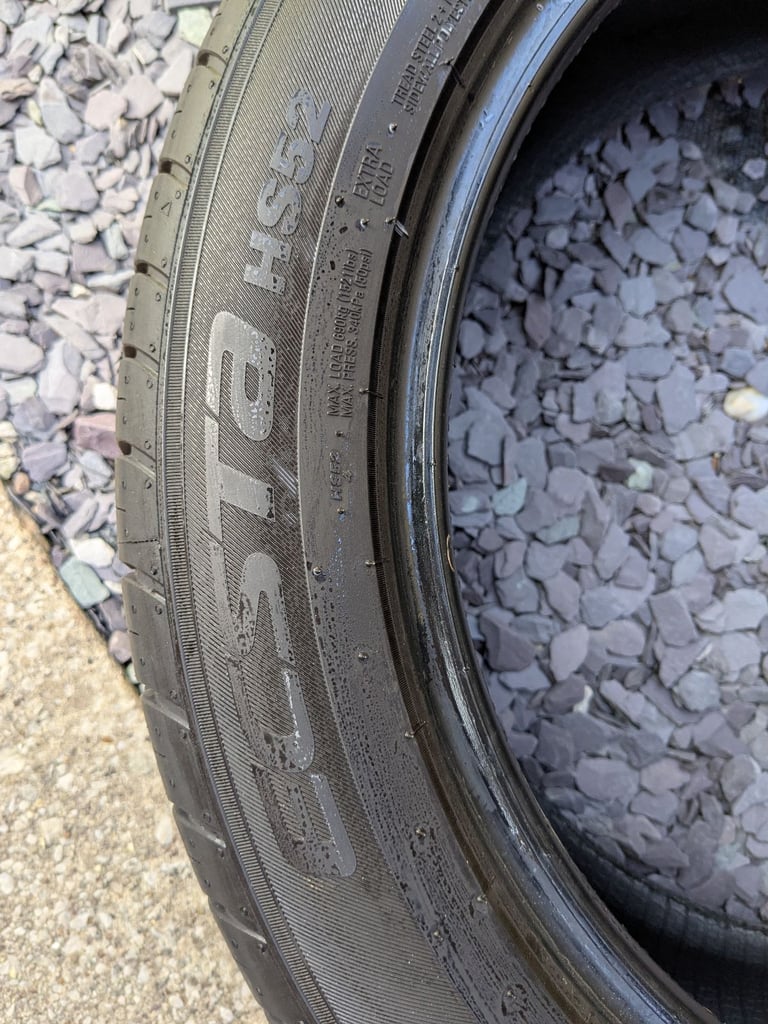 4 X 215/50 ZR17 95W XL Kumho Ecsta HS52 TYRES *A* WET (used but nearly new): £150 (RRP £320 Approx)